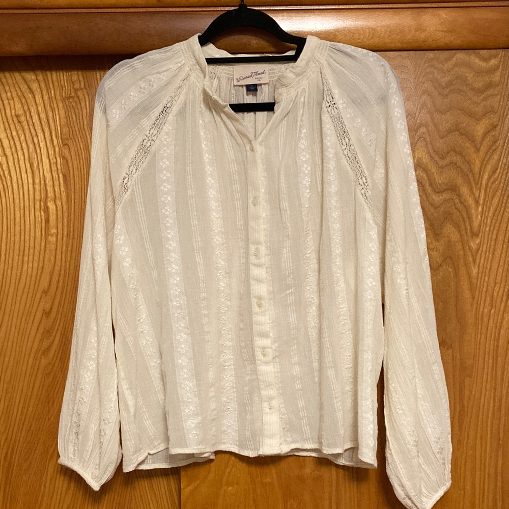 Universal Thread ivory Blouse